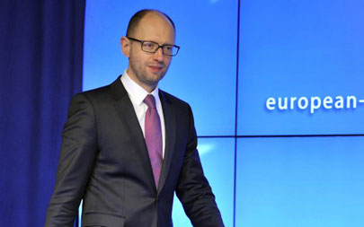 Ông Yatsenyuk tới một cuộc họp báo tại trụ sở Liên minh châu Âu ở Brussels, Bỉ, hôm 6/3.